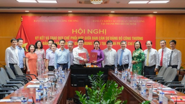 Tăng cường phối hợp trong công tác đảng giữa Ban cán sự đảng Bộ Công Thương và Đảng uỷ Khối Các cơ quan Trung ương tại TP Hồ Chí Minh