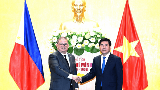 Bộ trưởng Nguyễn Hồng Diên tiếp và làm việc với Bộ trưởng Bộ Nông nghiệp Philippines