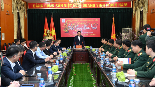 Đoàn công tác của Bộ Công Thương kiểm tra tình hình đảm bảo cung ứng xăng dầu – điện dịp Tết Nguyên đán 2024