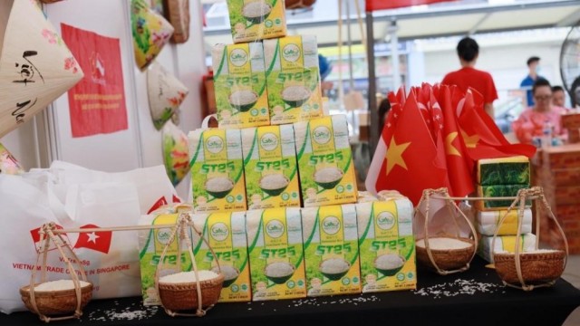 Gạo Việt Nam lần đầu tiên chiếm lĩnh thị phần cao nhất tại thị trường Singapore