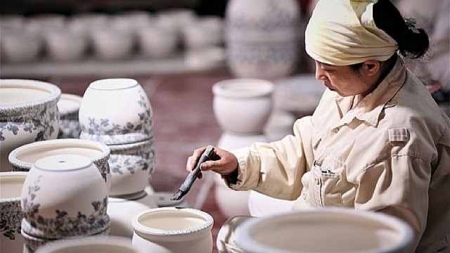 Doanh nghiệp gốm sứ Việt tăng cường khai thác cơ hội từ các thị trường lớn như Mỹ và châu Âu