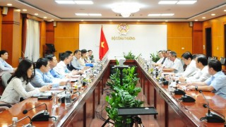 Thứ trưởng Đặng Hoàng An làm việc với Lãnh đạo tỉnh Bạc Liêu về một số dự án năng lượng