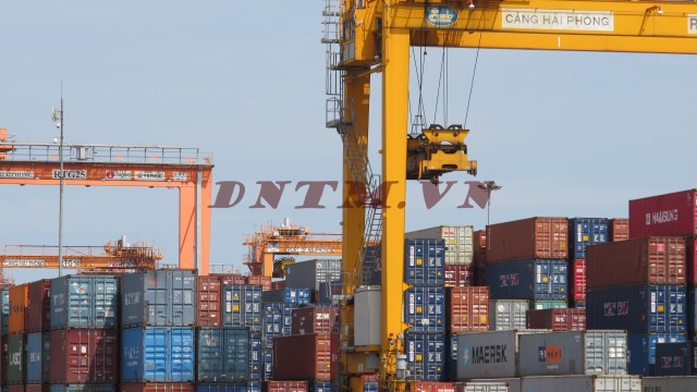 9 tháng, xuất siêu hơn 5,8 tỷ USD