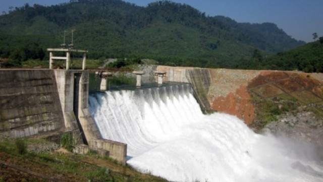 Thủy điện Đak Mi 4 “gánh” một phần lũ cho hạ du