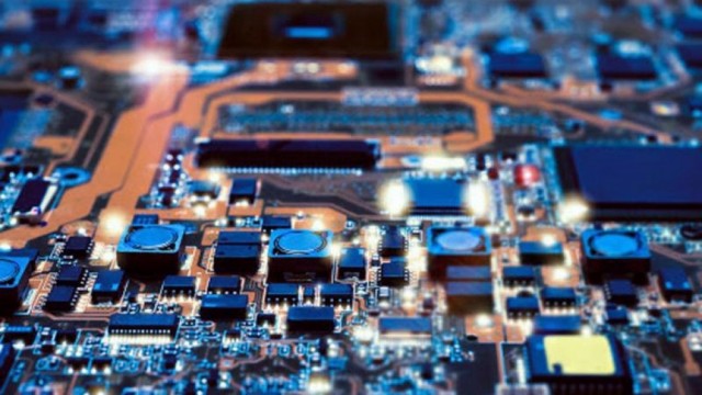 Xuất khẩu máy vi tính, linh kiện điện tử tăng gần 30% sau 7 tháng đầu năm