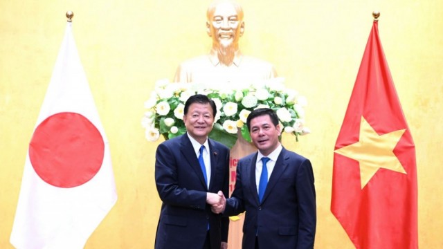 Bộ trưởng Nguyễn Hồng Diên làm việc với Bộ trưởng phụ trách Hiệp định CPTPP của Nhật Bản