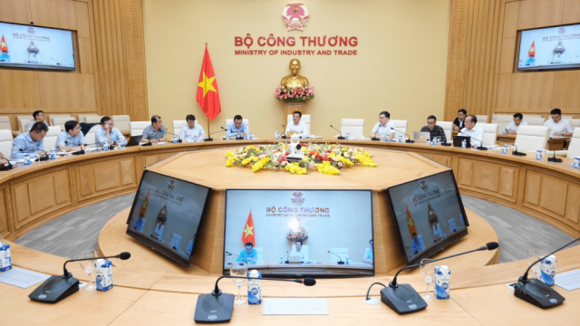 Tìm giải pháp tháo gỡ vướng mắc thực hiện các dự án điện khí trong Quy hoạch điện VIII