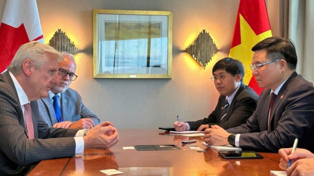 Bộ Công Thương thúc đẩy hợp tác với cộng đồng doanh nghiệp và các tập đoàn Canada trong các lĩnh vực kinh tế, năng lượng và công nghệ