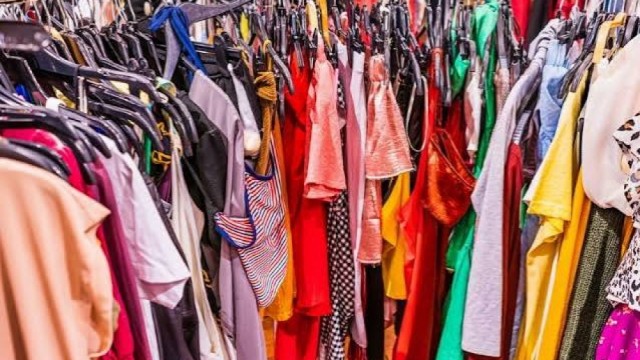 Pháp thông qua đạo luật nhằm kiểm soát  ngành “thời trang siêu tốc”