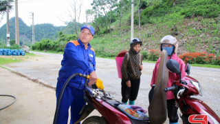 Người dân vùng cao thích nghi với xăng sinh học E10
