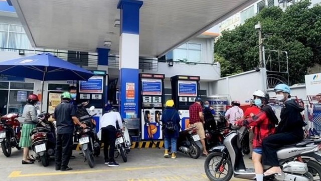Truyền thông minh bạch là 'chìa khóa' để người dân tin dùng xăng E10