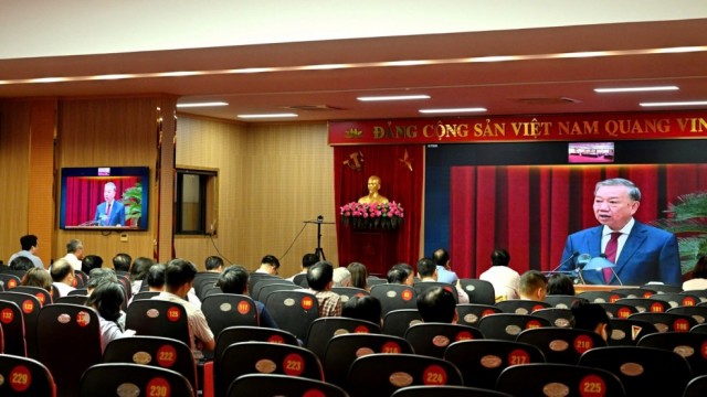 Đảng ủy Bộ Công Thương tổ chức điểm cầu trực tuyến Hội nghị toàn quốc sơ kết 1 năm vận hành mô hình tổ chức tổng thể của hệ thống chính trị, mô hình chính quyền 3 cấp