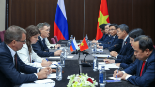 Bộ trưởng Lê Mạnh Hùng tháp tùng Thủ tướng Chính phủ tham dự Hội nghị Cấp cao kỷ niệm 35 năm quan hệ ASEAN - Nga và thúc đẩy hợp tác năng lượng
