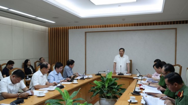 Phó Thủ tướng Thường trực Phạm Gia Túc làm việc với Bộ Công Thương về tình hình triển khai Nghị quyết 57/NQ-TW