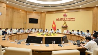 Bộ trưởng Bộ Công Thương Lê Mạnh Hùng: Điều hành linh hoạt, đẩy mạnh tiết kiệm điện, đảm bảo đủ điện trong mọi tình huống