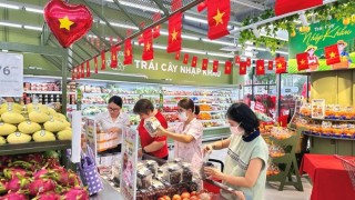 Nguồn cung dồi dào, giá cả ổn định, sức mua bật tăng dịp lễ 30/4-1/5