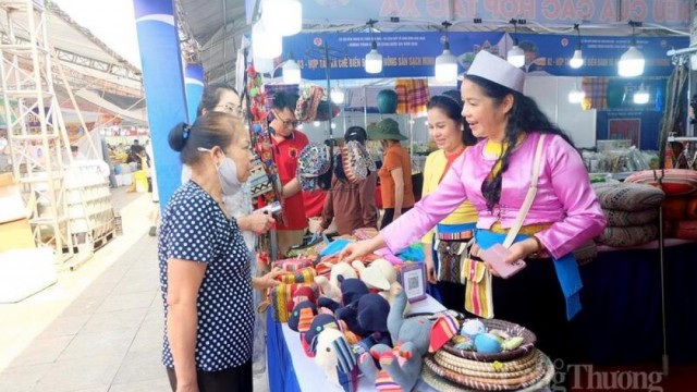 Hội chợ Hùng Vương 2026: Sức mua tăng mạnh, sản phẩm OCOP hút khách
