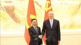 Cùng xây dựng nền tảng vật chất vững chắc cho quan hệ song phương Việt-Trung