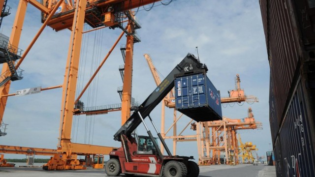 Bộ Công Thương sửa đổi, bổ sung thủ tục hành chính lĩnh vực xuất nhập khẩu