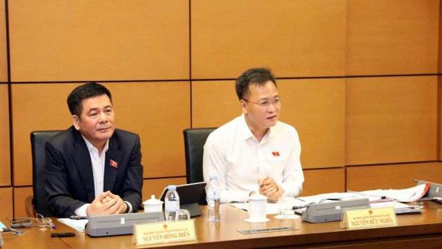 Phó Chủ tịch Quốc hội Nguyễn Hồng Diên: Tập trung các giải pháp trọng tâm để đạt mục tiêu tăng trưởng hai con số 