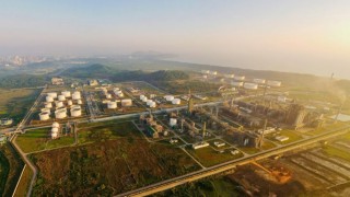 Việt Nam giữ vững phòng tuyến xăng dầu giữa cơn bão giá khu vực và thế giới