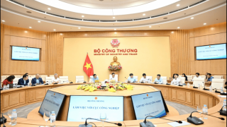 Hoàn thiện chiến lược phát triển công nghiệp, hướng tới mục tiêu tăng trưởng 2 con số