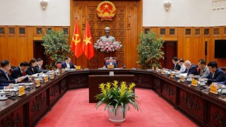 Thủ tướng: Sử dụng ngay Quỹ bình ổn giá xăng dầu; dứt khoát không để thiếu năng lượng trong mọi hoàn cảnh