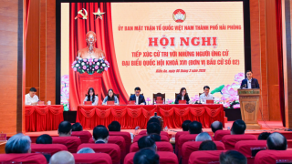 Quyền Bộ trưởng Bộ Công Thương Lê Mạnh Hùng và các ứng viên Đại biểu Quốc hội khóa XVI tiếp xúc cử tri tại Đơn vị bầu cử số 02, TP. Hải Phòng