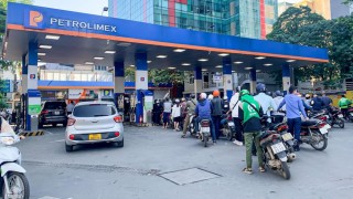 Tình trạng mua xăng dầu tích trữ đã giảm