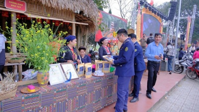 Tăng cường phối hợp giữa lực lượng Quản lý thị trường với các cơ quan chức năng và chính quyền địa phương