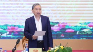 Tổng Bí thư: Công tác chính trị, tư tưởng phải thực sự đi trước, mở đường