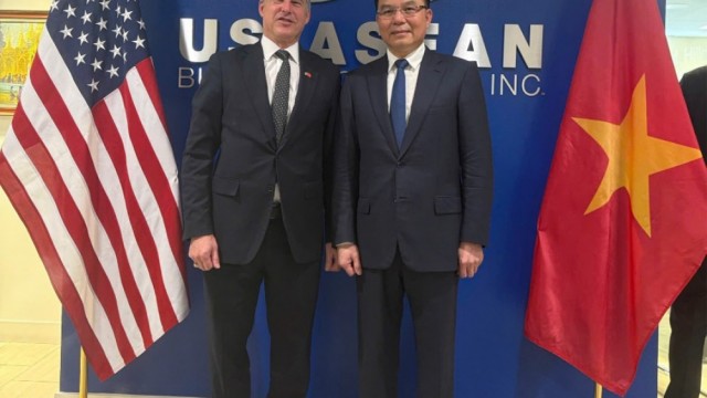 Quyền Bộ trưởng Bộ Công Thương Lê Mạnh Hùng dự tọa đàm với Hội đồng Kinh doanh Hoa Kỳ - ASEAN (USABC): Định hình khuôn khổ hợp tác kinh tế - thương mại Việt Nam - Hoa Kỳ ổn định, dài hạn và có thể dự báo