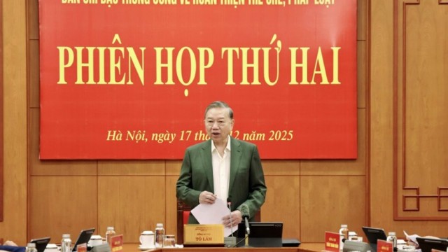 Hoàn thiện thể chế, tháo gỡ ‘điểm nghẽn’ để tạo động lực phát triển đất nước