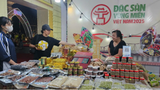 Đặc sản các vùng miền quy tụ tại Thủ đô