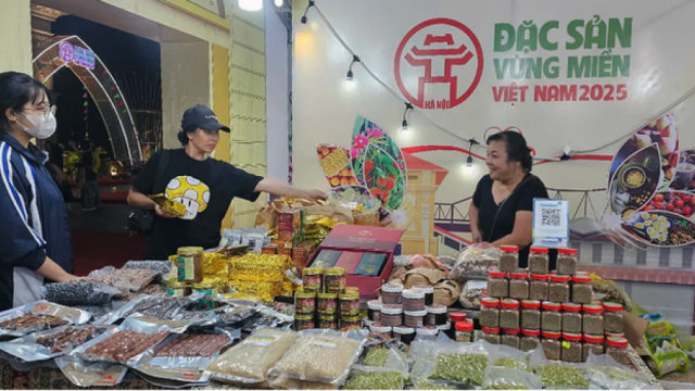 Đặc sản các vùng miền quy tụ tại Thủ đô