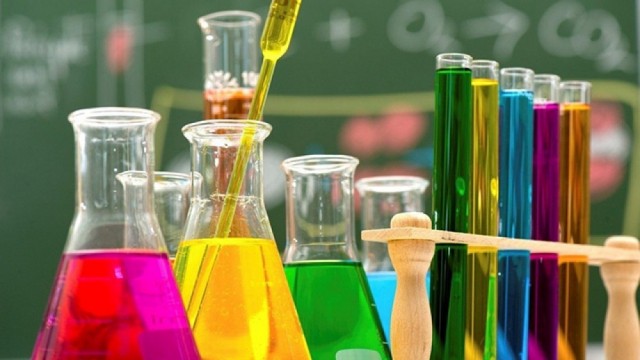 Tăng cường công tác quản lý, kiểm soát hóa chất hạn chế sản xuất, kinh doanh trong lĩnh vực công nghiệp