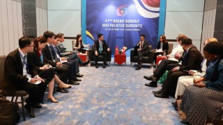 Bộ trưởng Nguyễn Hồng Diên tiếp xúc, làm việc song phương với Bộ trưởng Thương mại quốc tế Canada Maninder Sidhu bên lề Hội nghị cấp cao ASEAN lần thứ 47