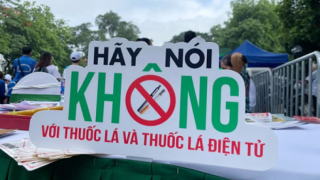 Mối nguy hại khi hút thuốc lá điện tử trong môi trường công sở