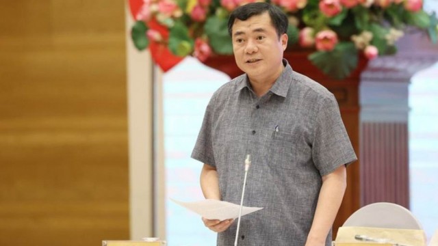 Thứ trưởng Nguyễn Sinh Nhật Tân trả lời tại Họp báo Chính phủ tháng 8/2025