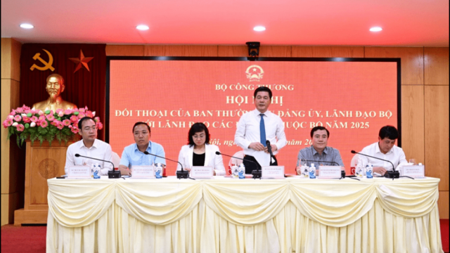 Bộ Công Thương tổ chức Hội nghị đối thoại giữa Ban Thường vụ Đảng ủy, Lãnh đạo Bộ với Lãnh đạo các đơn vị thuộc Bộ