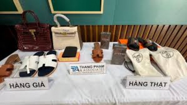 Nghị định quy định xử phạt vi phạm hành chính trong hoạt động thương mại, sản xuất, buôn bán hàng giả, hàng cấm và bảo vệ quyền lợi người tiêu dùng