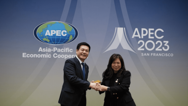 Bộ trưởng Công Thương Nguyễn Hồng Diên làm việc với Bộ trưởng Xúc tiến xuất khẩu, thương mại quốc tế và phát triển kinh tế Canada