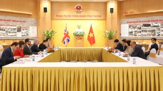 Bộ trưởng Nguyễn Hồng Diên tiếp ngài Mark Garnier - Đặc phái viên thương mại của Thủ tướng Anh tại Việt Nam, Thái Lan, Myanmar và Brunei