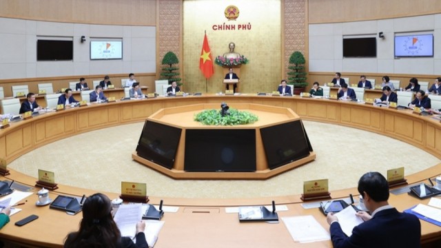 Thủ tướng: Bám sát thực tiễn, tháo gỡ điểm nghẽn để hoàn thành các mục tiêu Đại hội XIII của Đảng