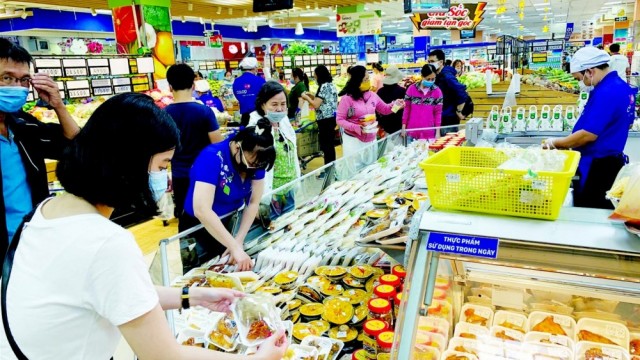 Tiếp tục theo dõi sát diễn biến thị trường nhằm đảm bảo cân đối cung cầu